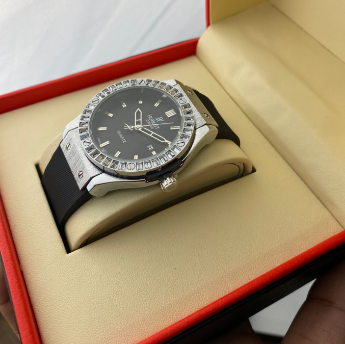 Hublot diamond | Sporty & Stylish