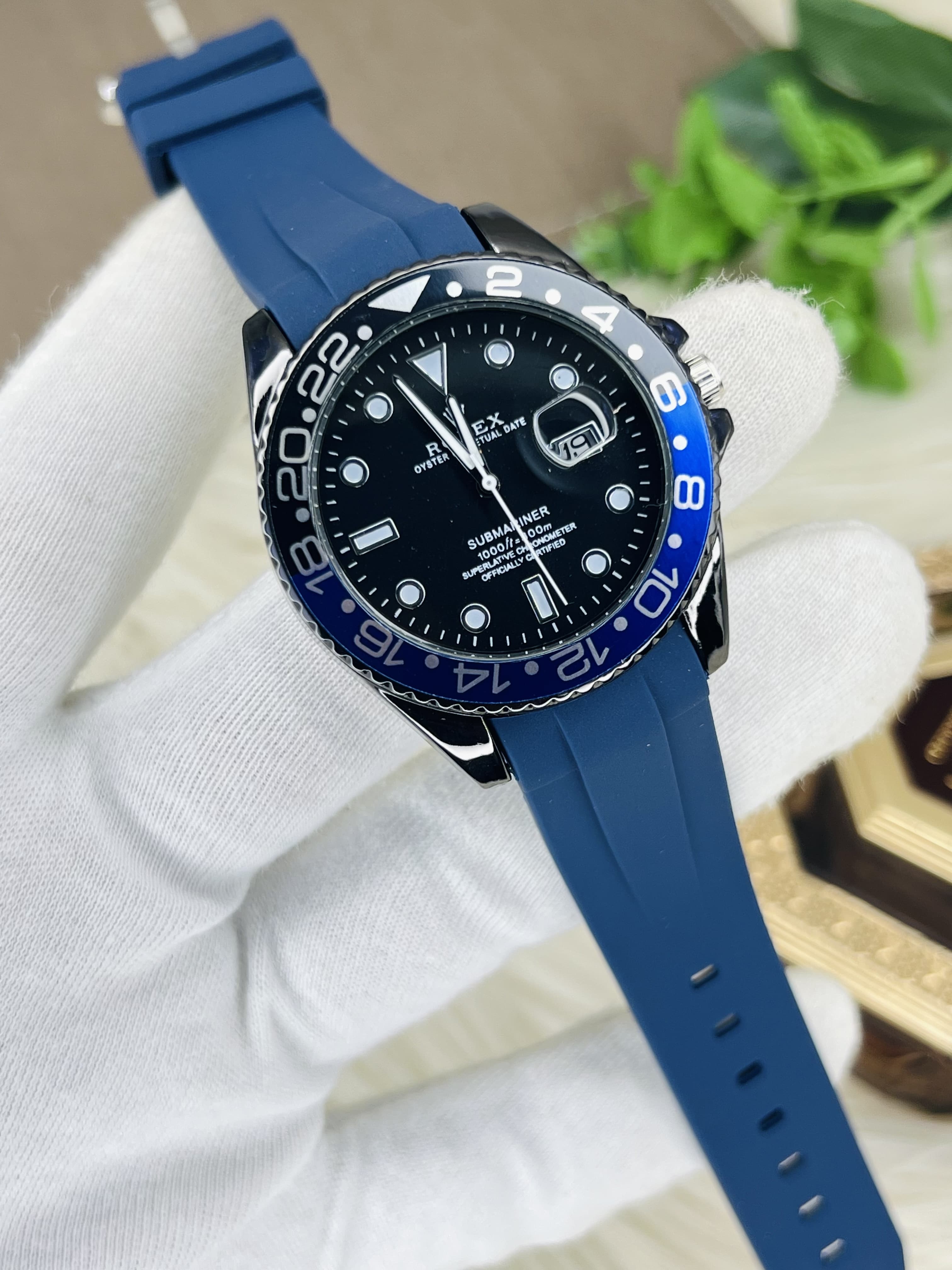 Rolex Submariner Quartz Watch – Black & Red Bezel Edition