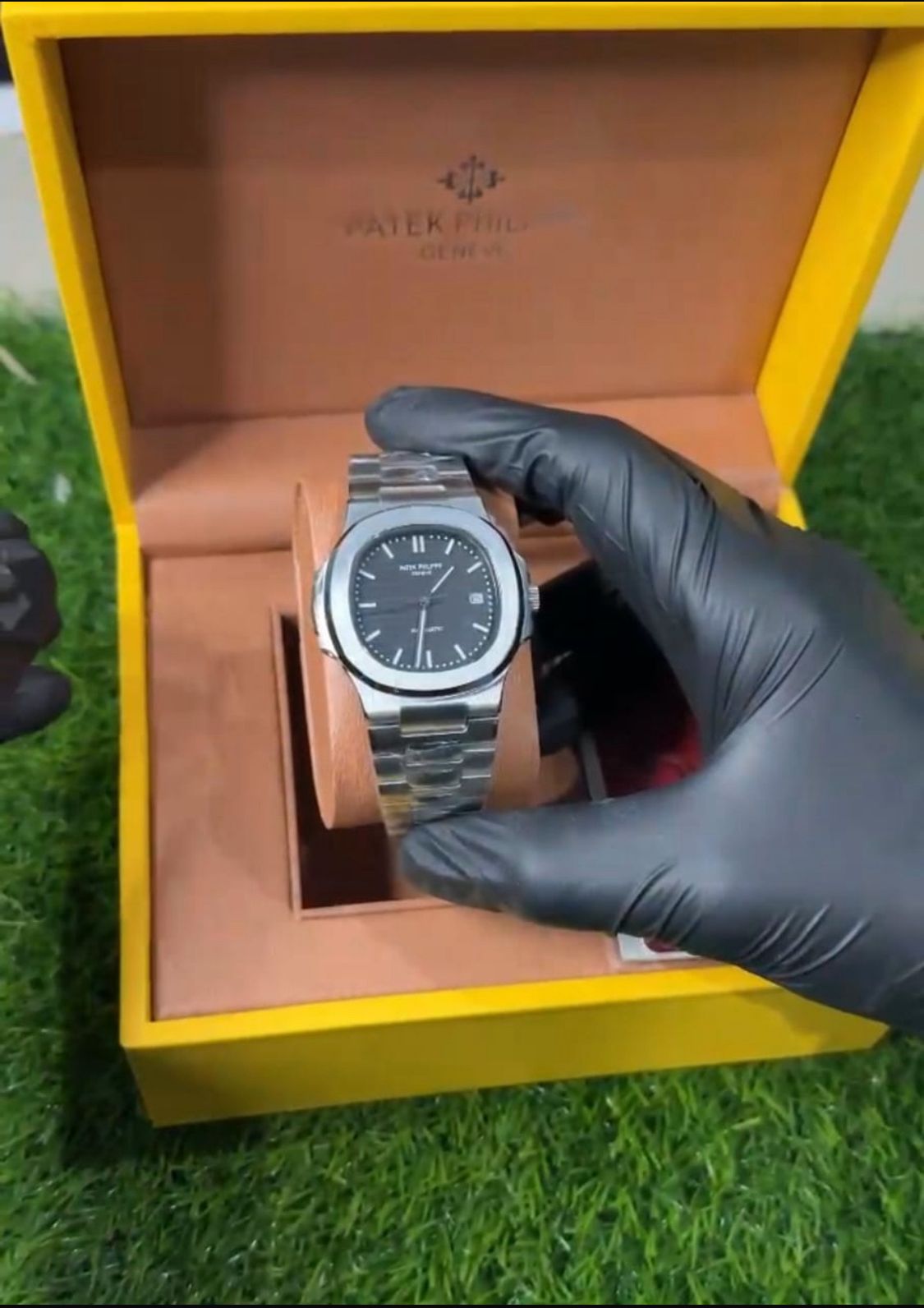 Patek Philippe Nautilus – Black Dial Automatic Watch